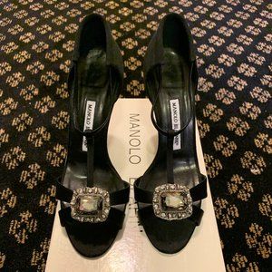 Manolo Blahnik Drina Black Satin Jeweled Pump  Heels Stiletto Size 9 (Euro 39)